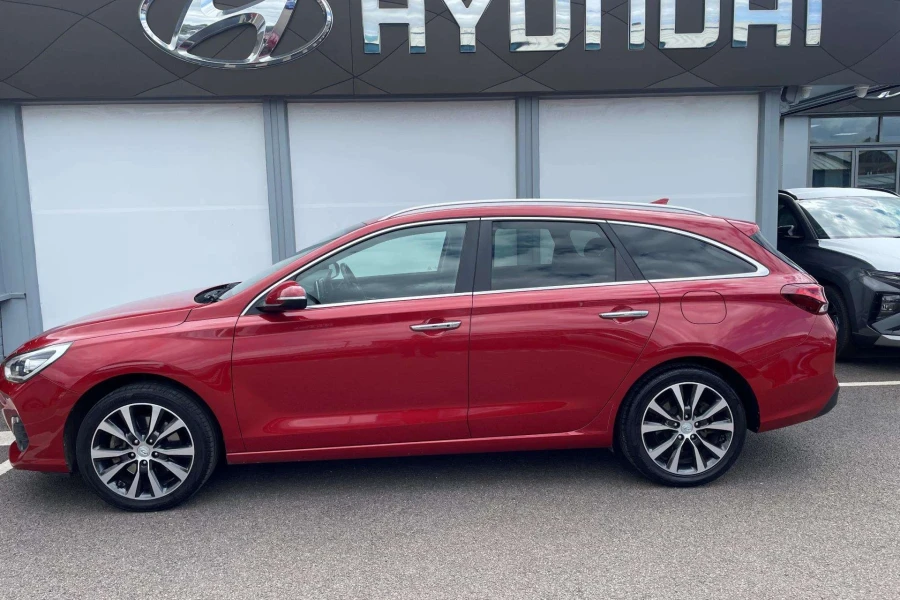 Vehicle Image - 2