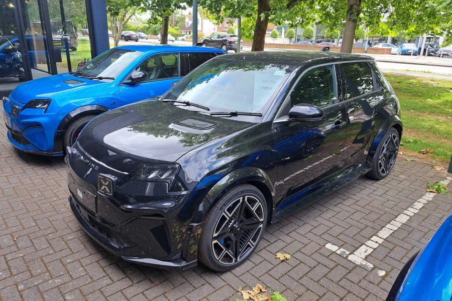 Vehicle Image - 2