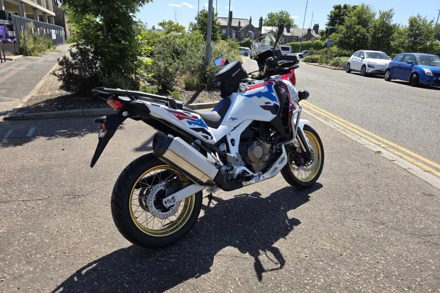 Vehicle Image - 3