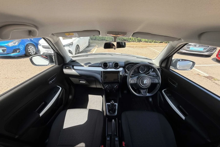 Vehicle Image - 3