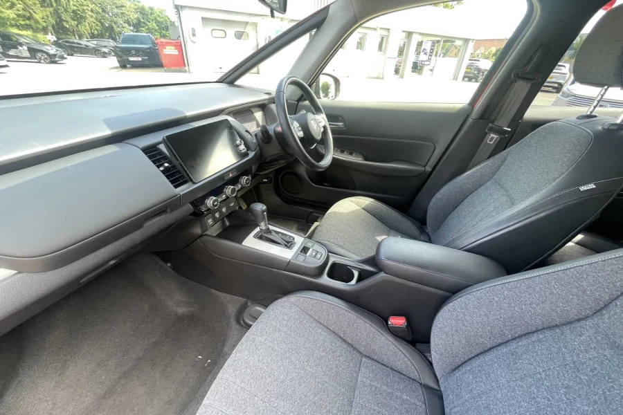 Vehicle Image - 1