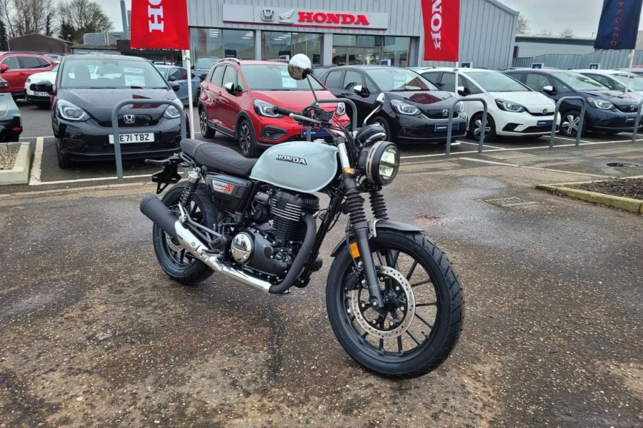 Vehicle Image - 0