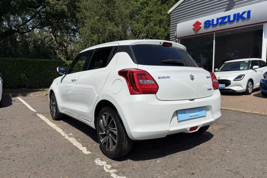 Vehicle Image - 2