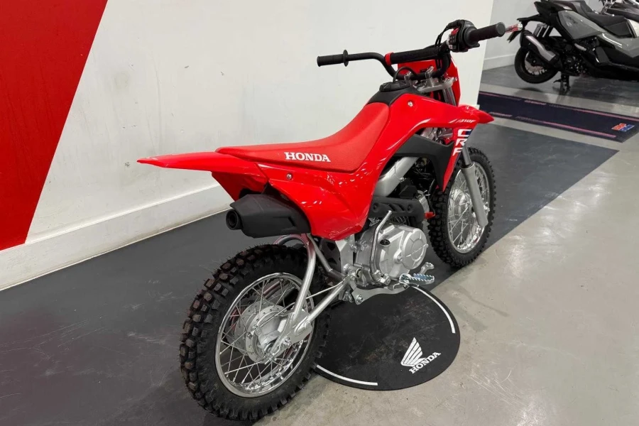 Vehicle Image - 2