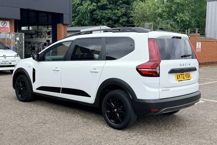 Vehicle Image - 2