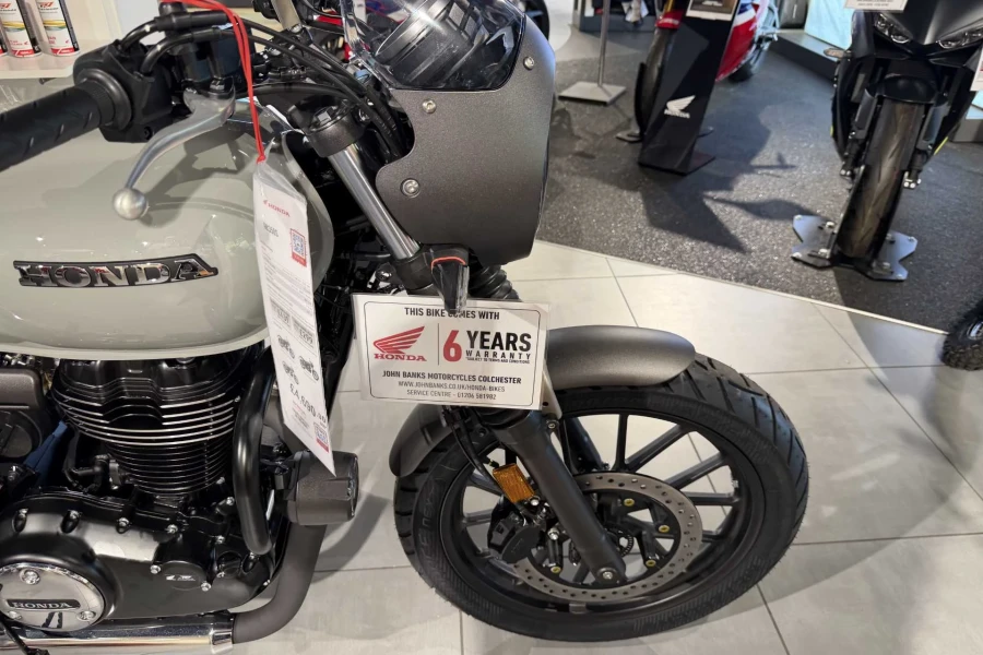 Vehicle Image - 1