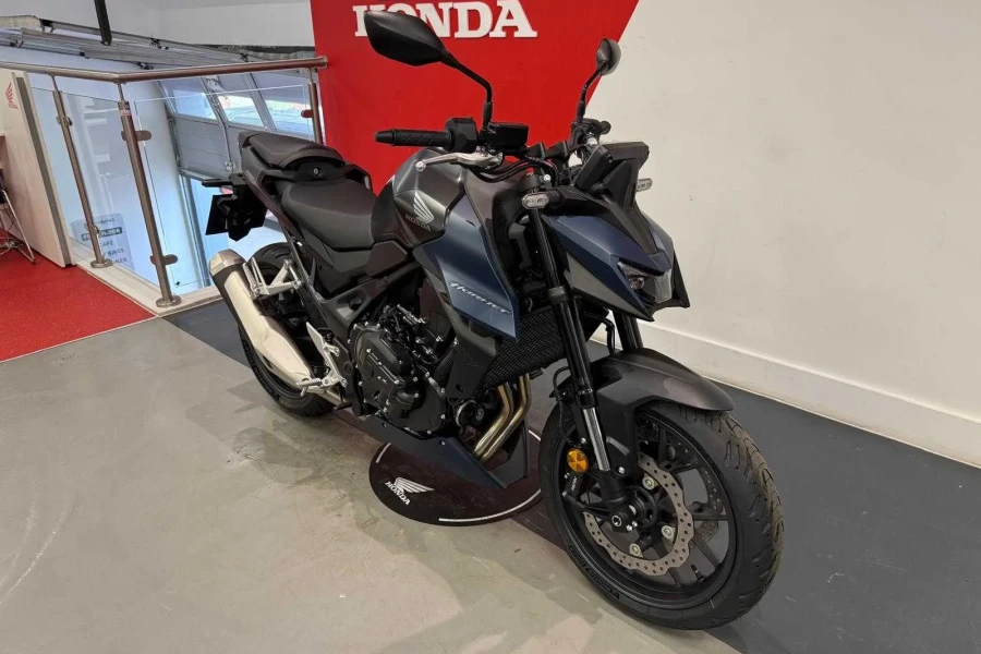 Vehicle Image - 1