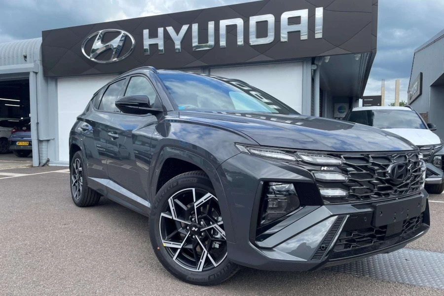 Vehicle Image - 0