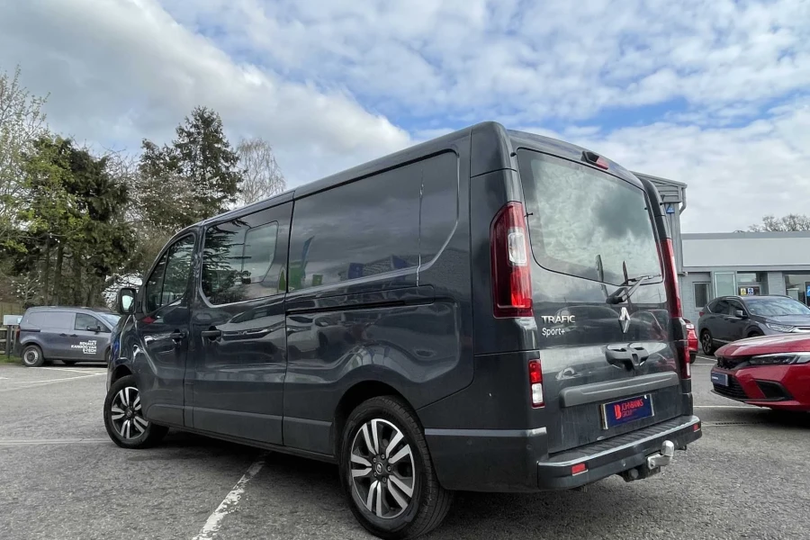 Vehicle Image - 3