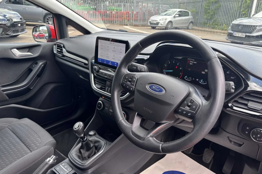 Vehicle Image - 3