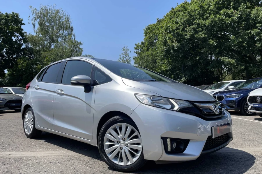 Vehicle Image - 0