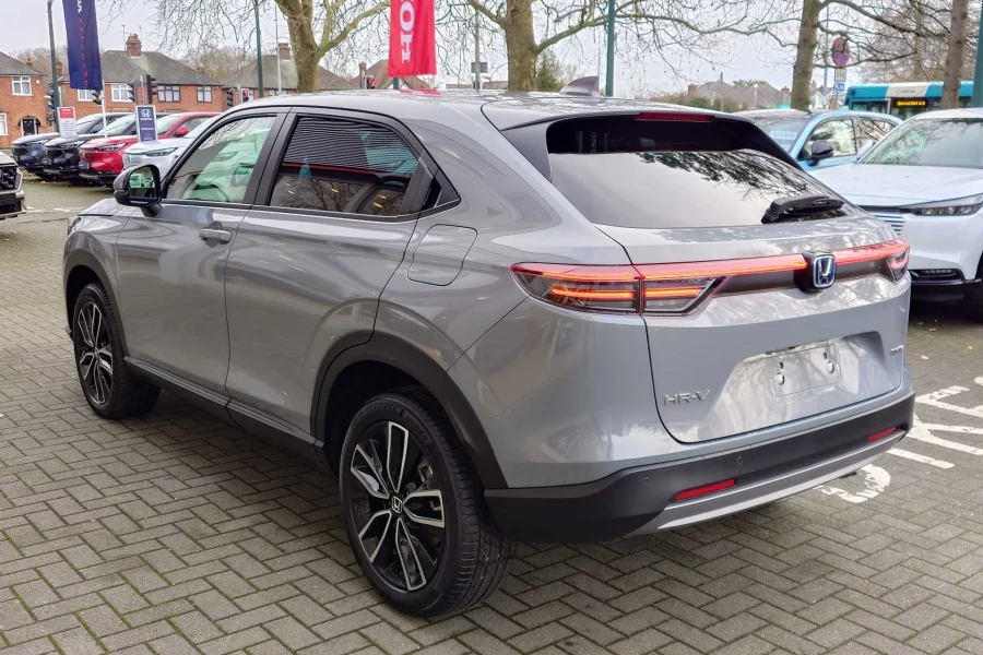 Vehicle Image - 2