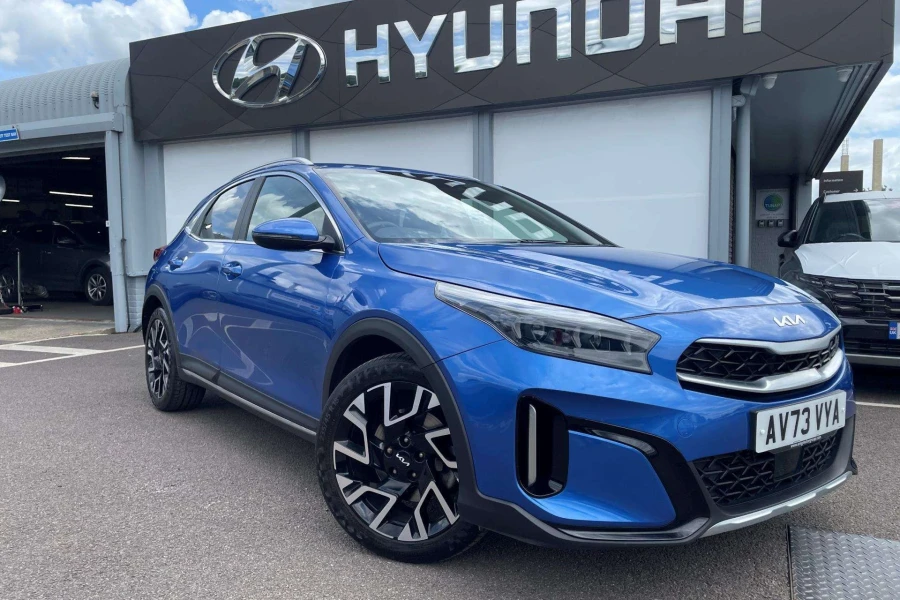 Vehicle Image - 0