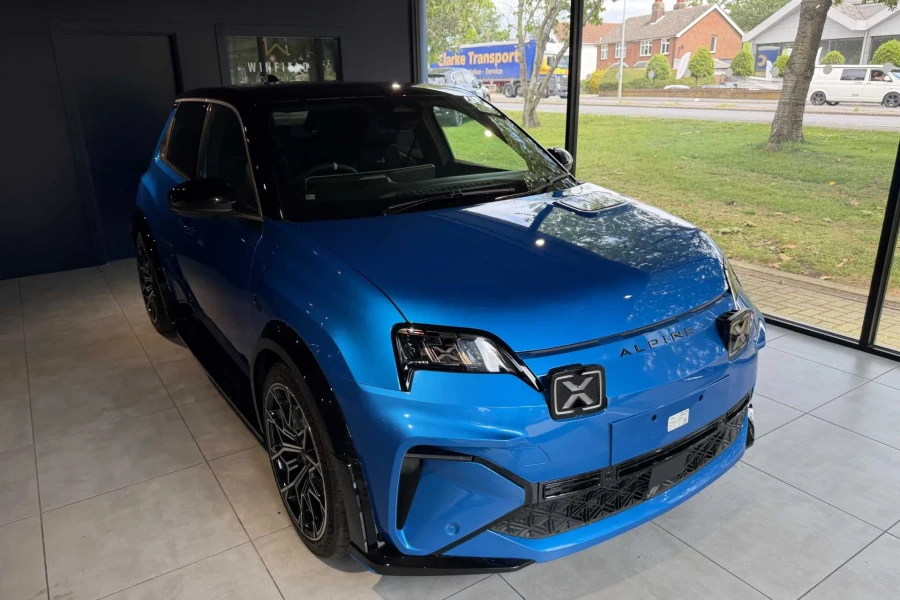 Vehicle Image - 1