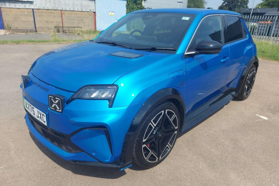 Vehicle Image - 3