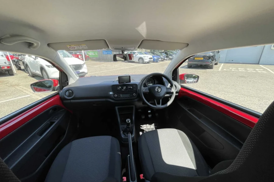 Vehicle Image - 3