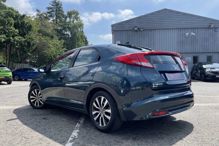 Vehicle Image - 2