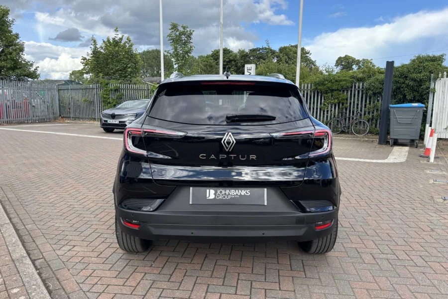 Vehicle Image - 2