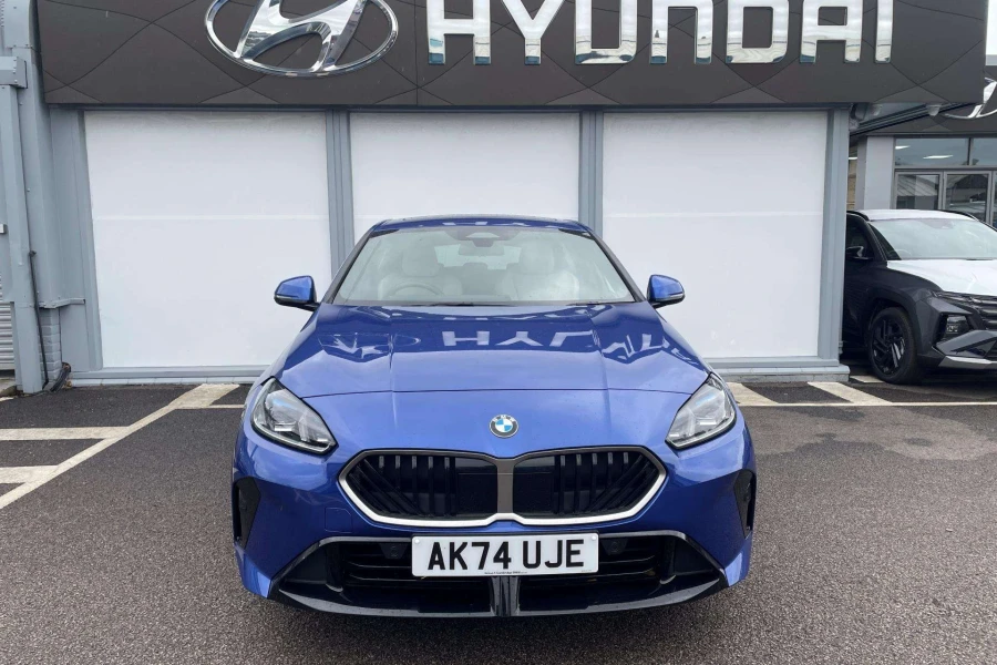 Vehicle Image - 3