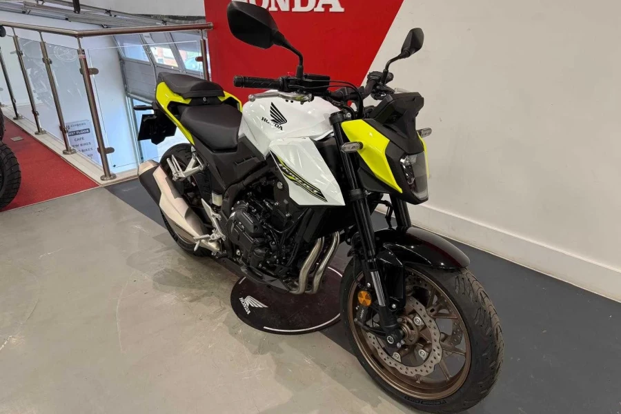 Vehicle Image - 1