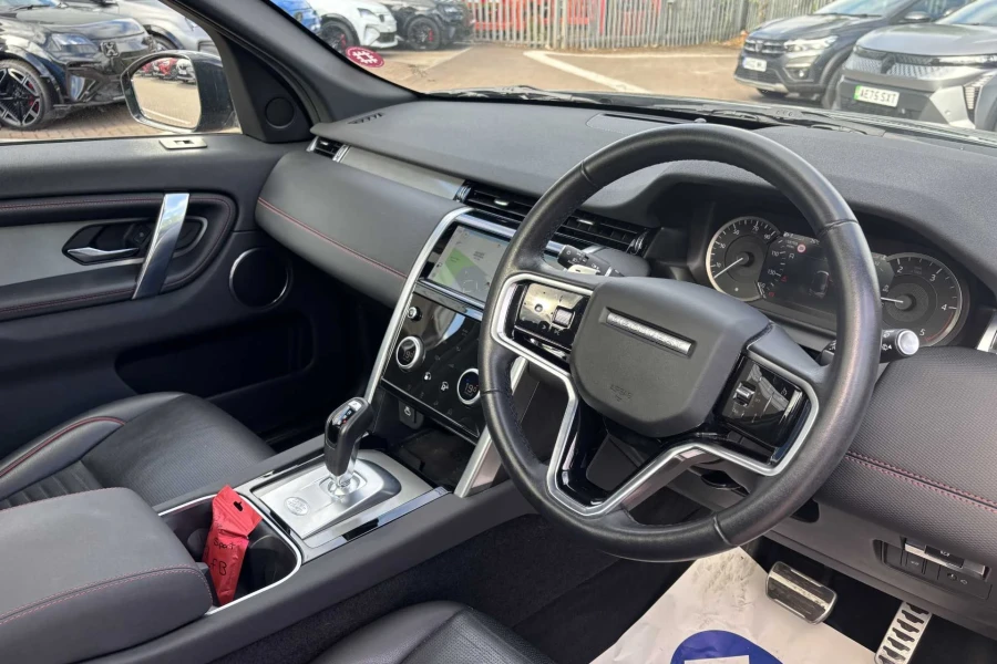 Vehicle Image - 3