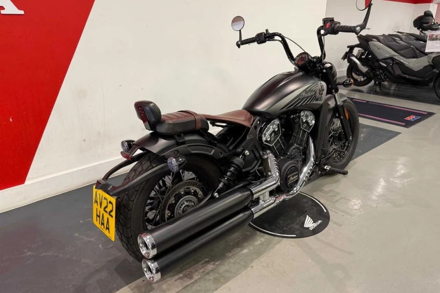Vehicle Image - 2