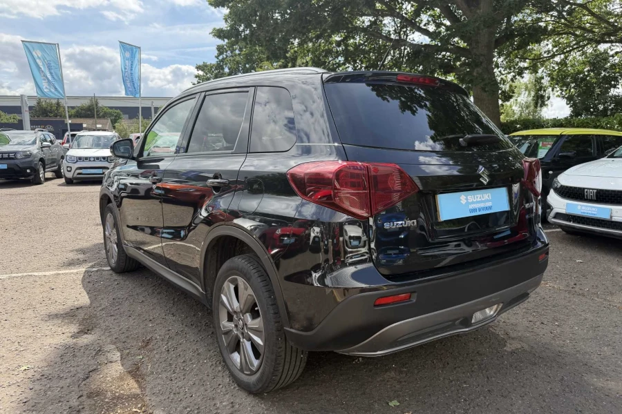 Vehicle Image - 2