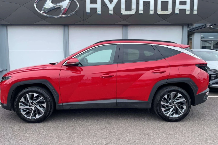 Vehicle Image - 2