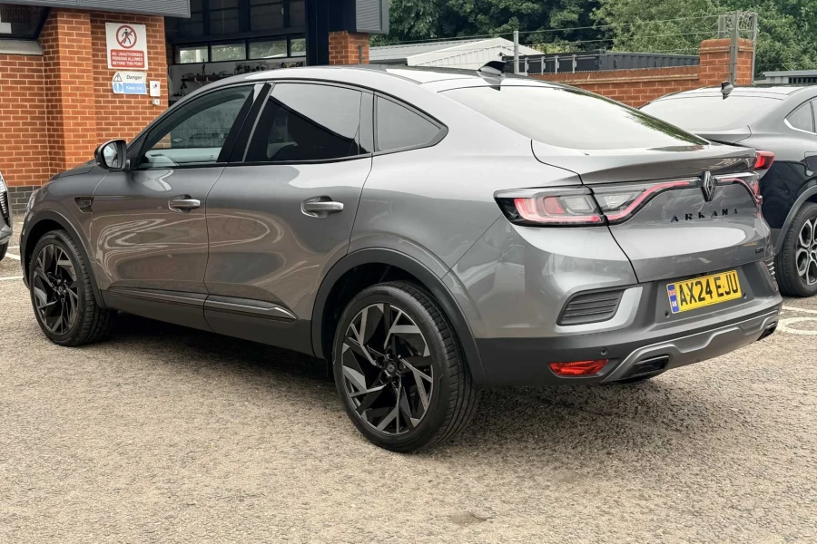 Vehicle Image - 2