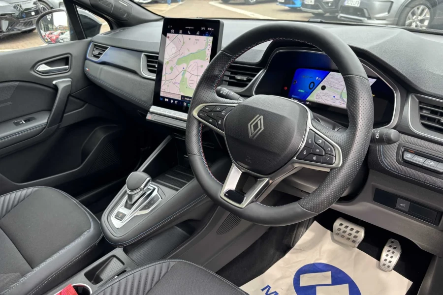 Vehicle Image - 3