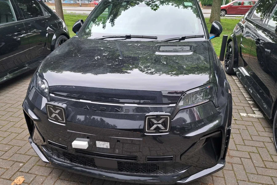Vehicle Image - 0