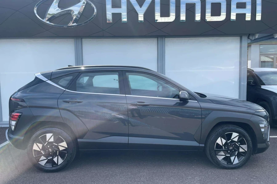 Vehicle Image - 1