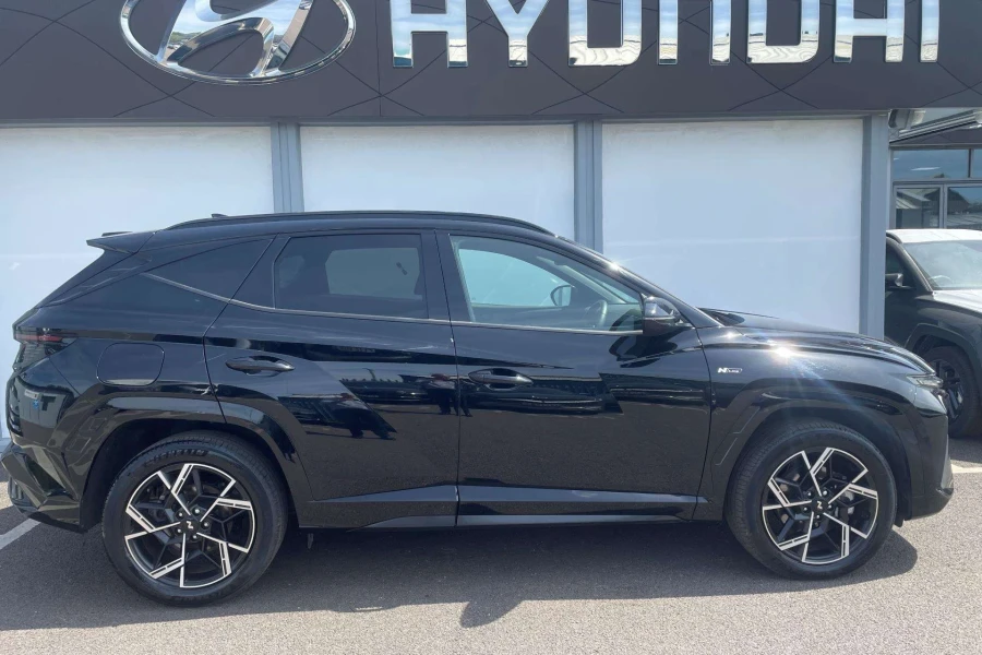 Vehicle Image - 1