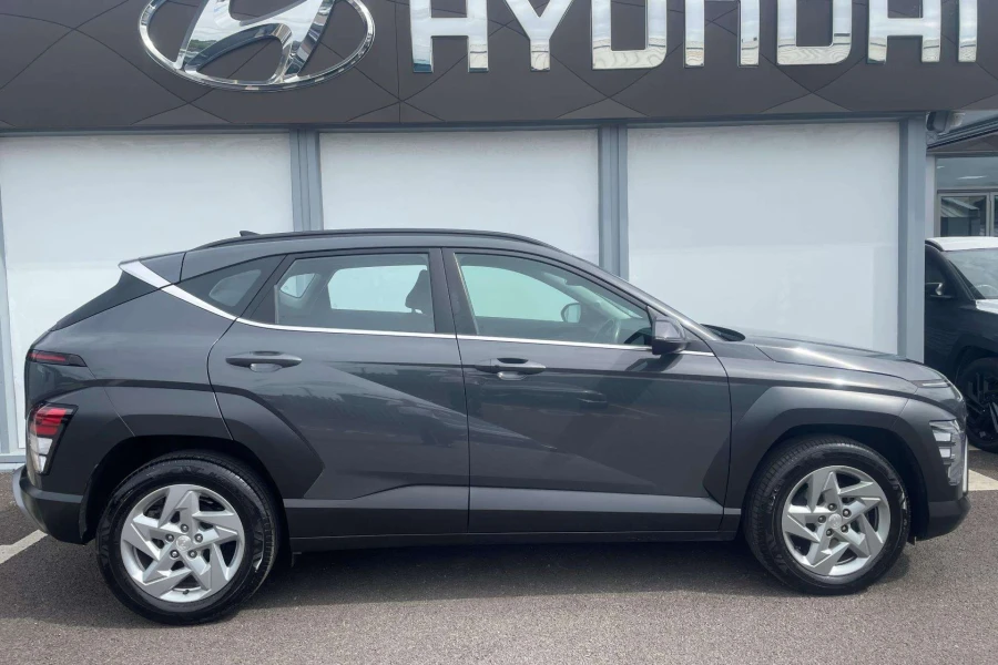 Vehicle Image - 1