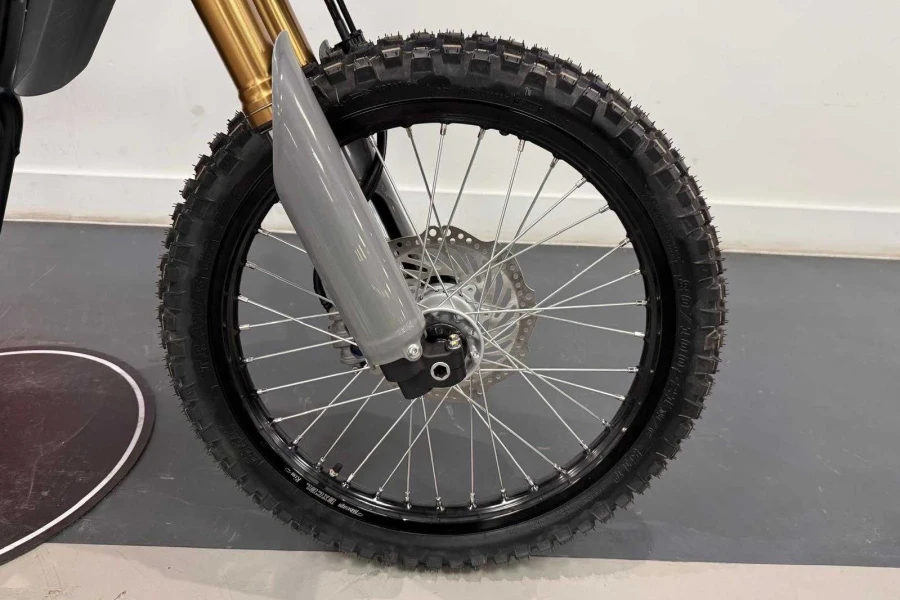 Vehicle Image - 3
