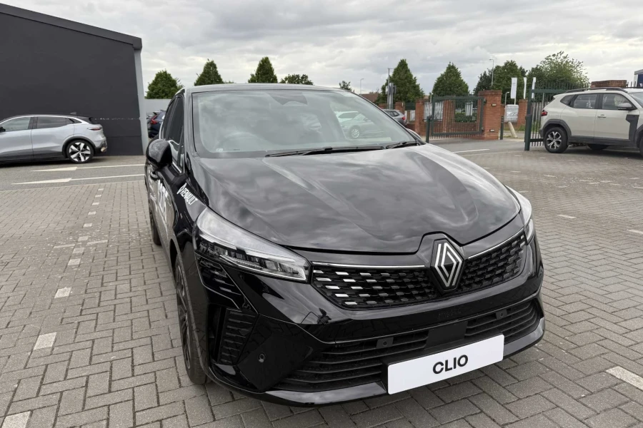 Vehicle Image - 0