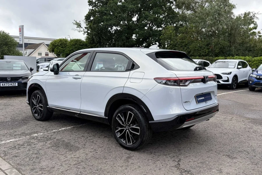 Vehicle Image - 2