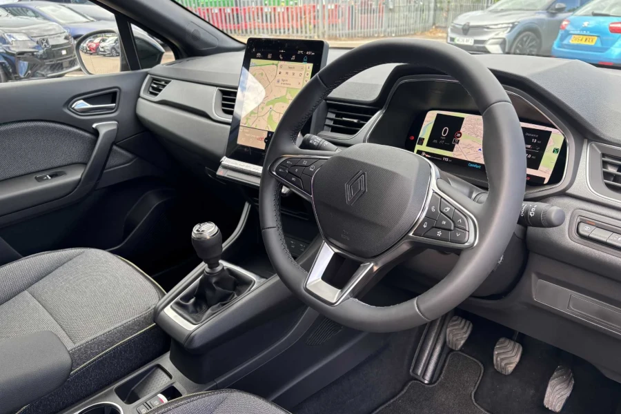Vehicle Image - 3