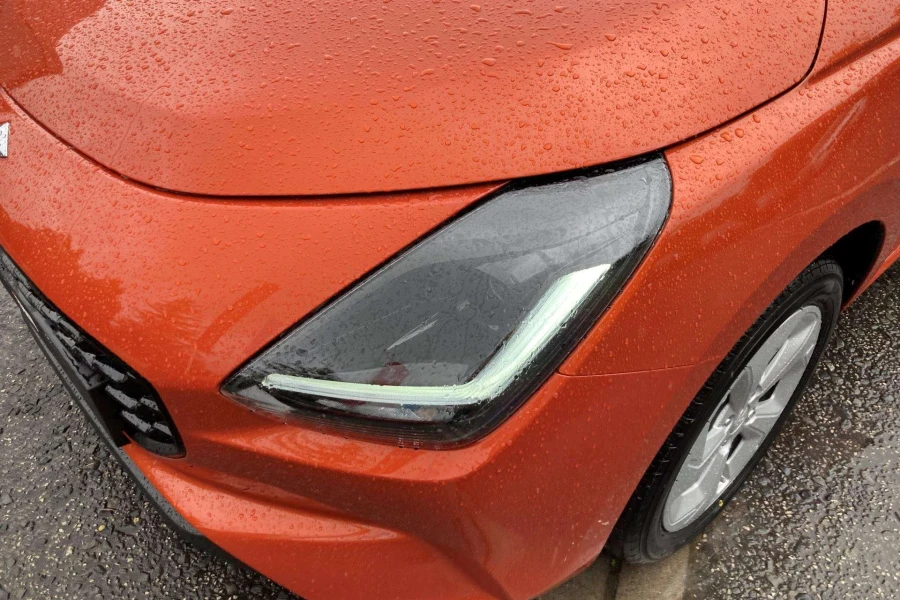Vehicle Image - 3