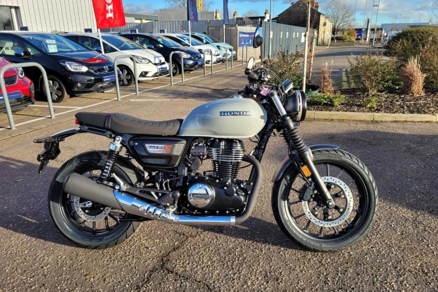 Vehicle Image - 1