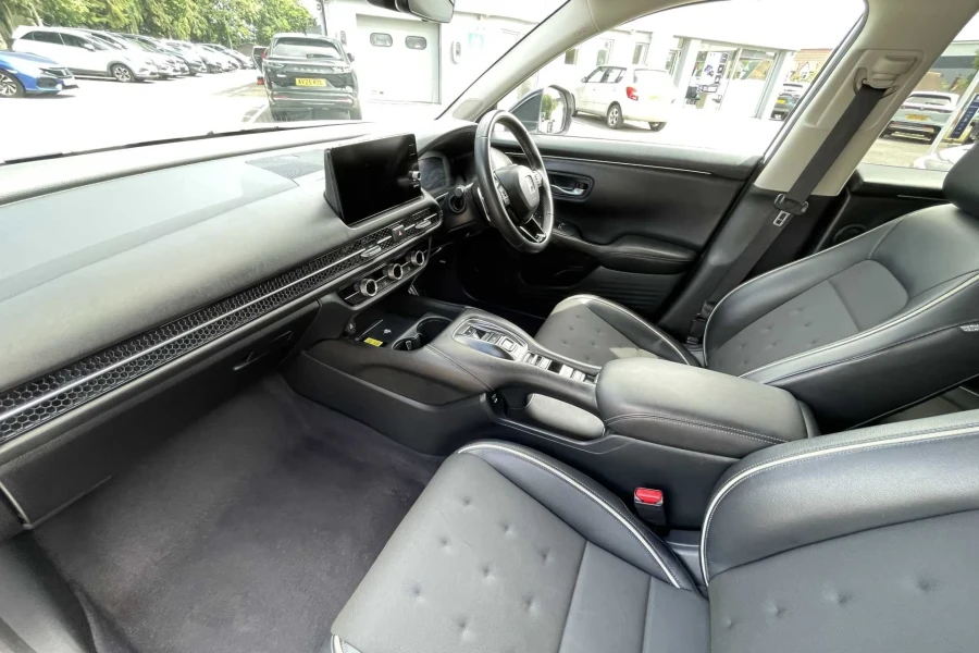 Vehicle Image - 1