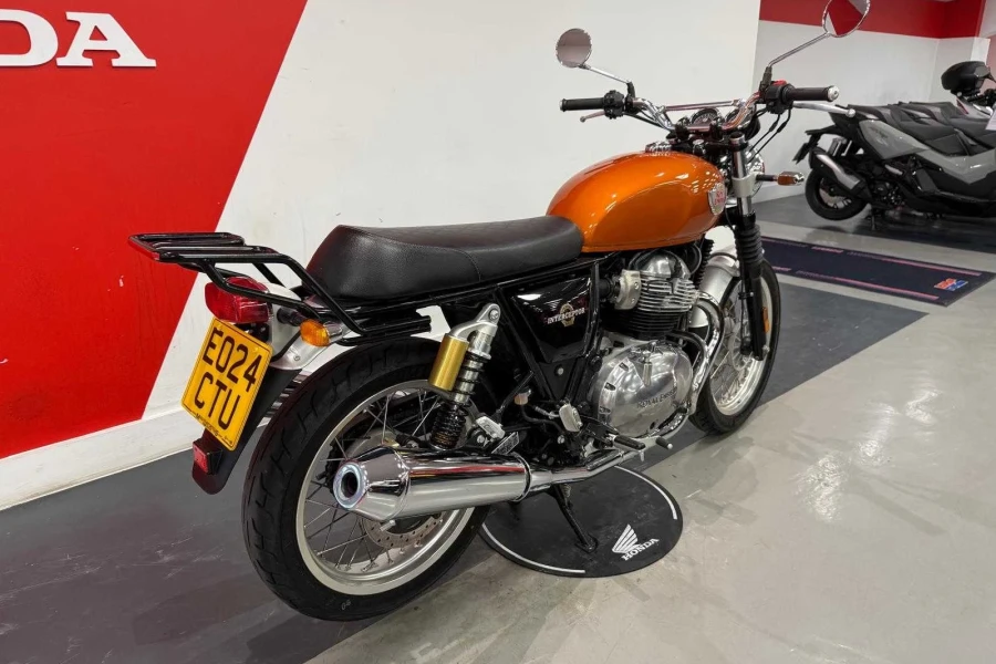 Vehicle Image - 2