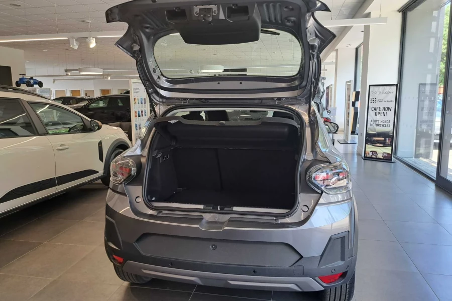 Vehicle Image - 2