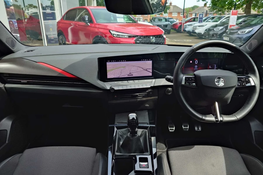 Vehicle Image - 3