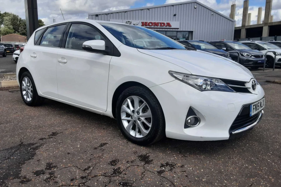 Vehicle Image - 1