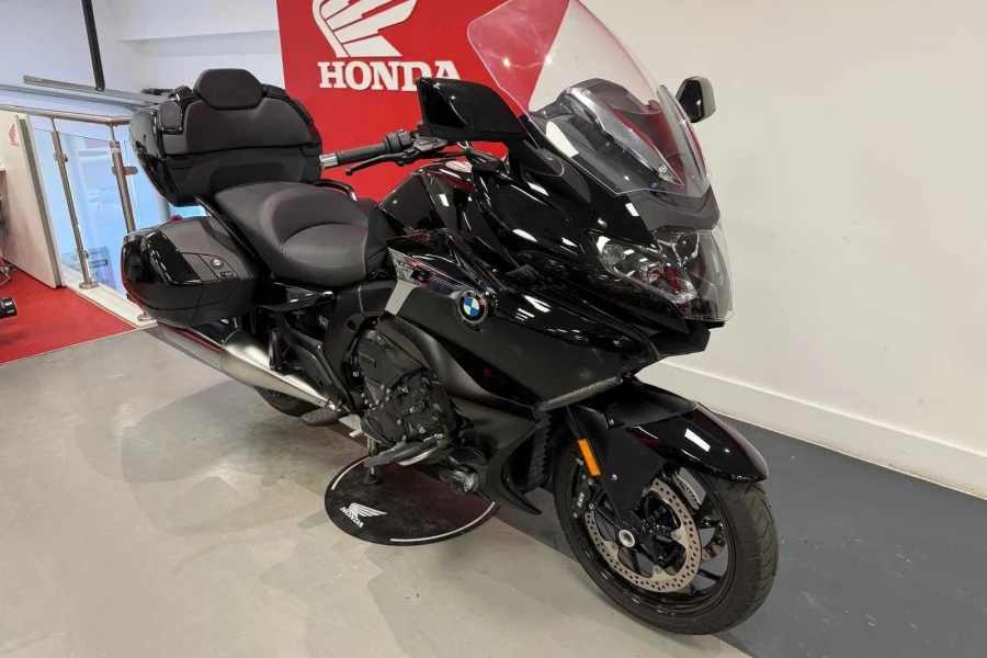 Vehicle Image - 1