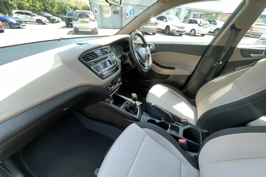 Vehicle Image - 1
