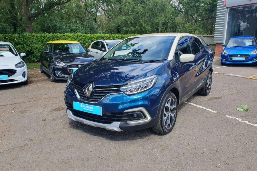 Vehicle Image - 2