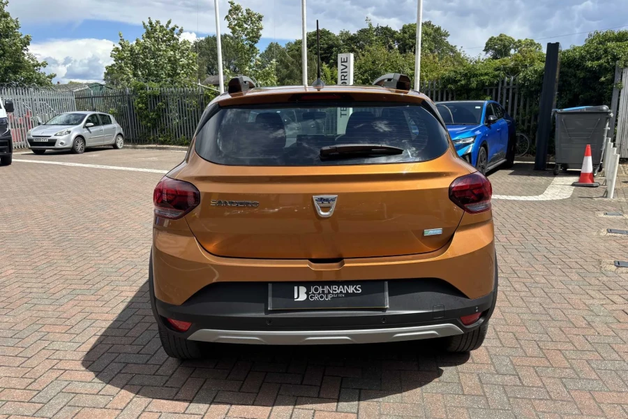 Vehicle Image - 2