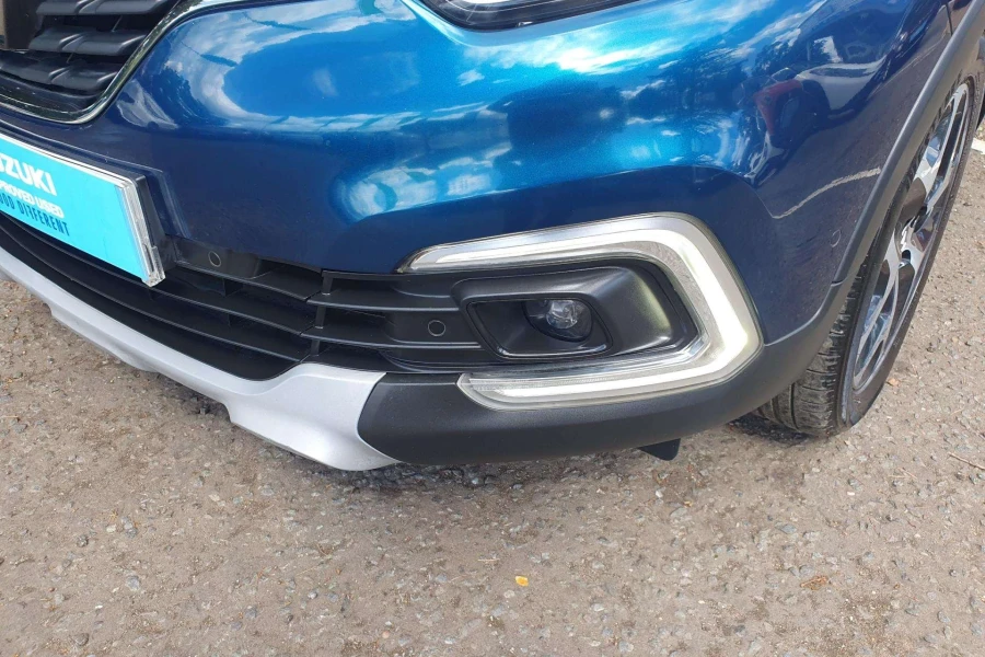 Vehicle Image - 3